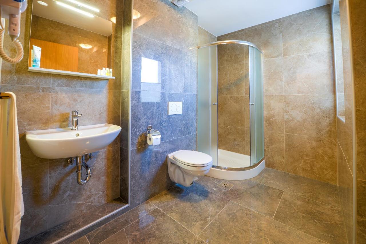 Hotel Baron Smlednik Zewnętrze zdjęcie